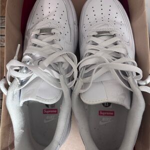 Supreme White Low-Top Sneakers with Red Logo